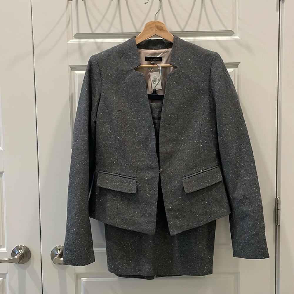 New Ann Taylor Two Piece Suit (Jacket & Skirt)